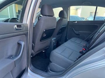 Volkswagen Golf Plus - 11