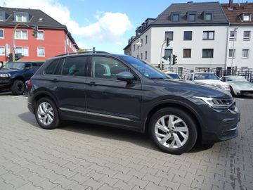 Volkswagen Tiguan - 7