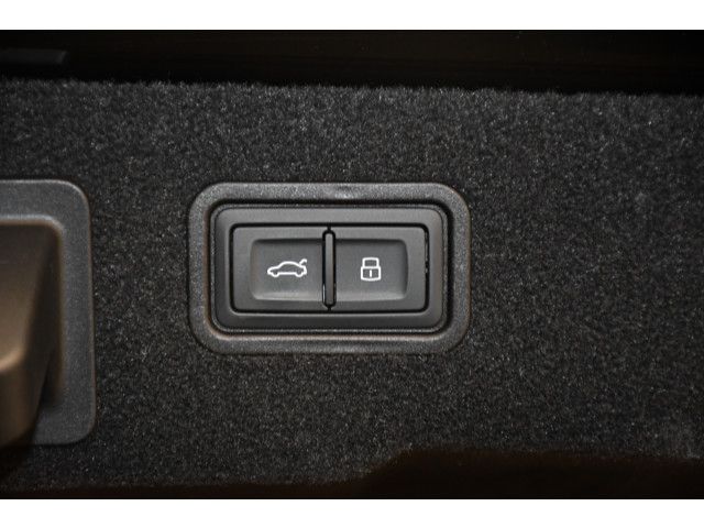 Audi S8 - Bild 14