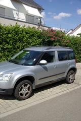 Skoda Yeti mit wenig Kilometer - Skoda Yeti in Stuttgart