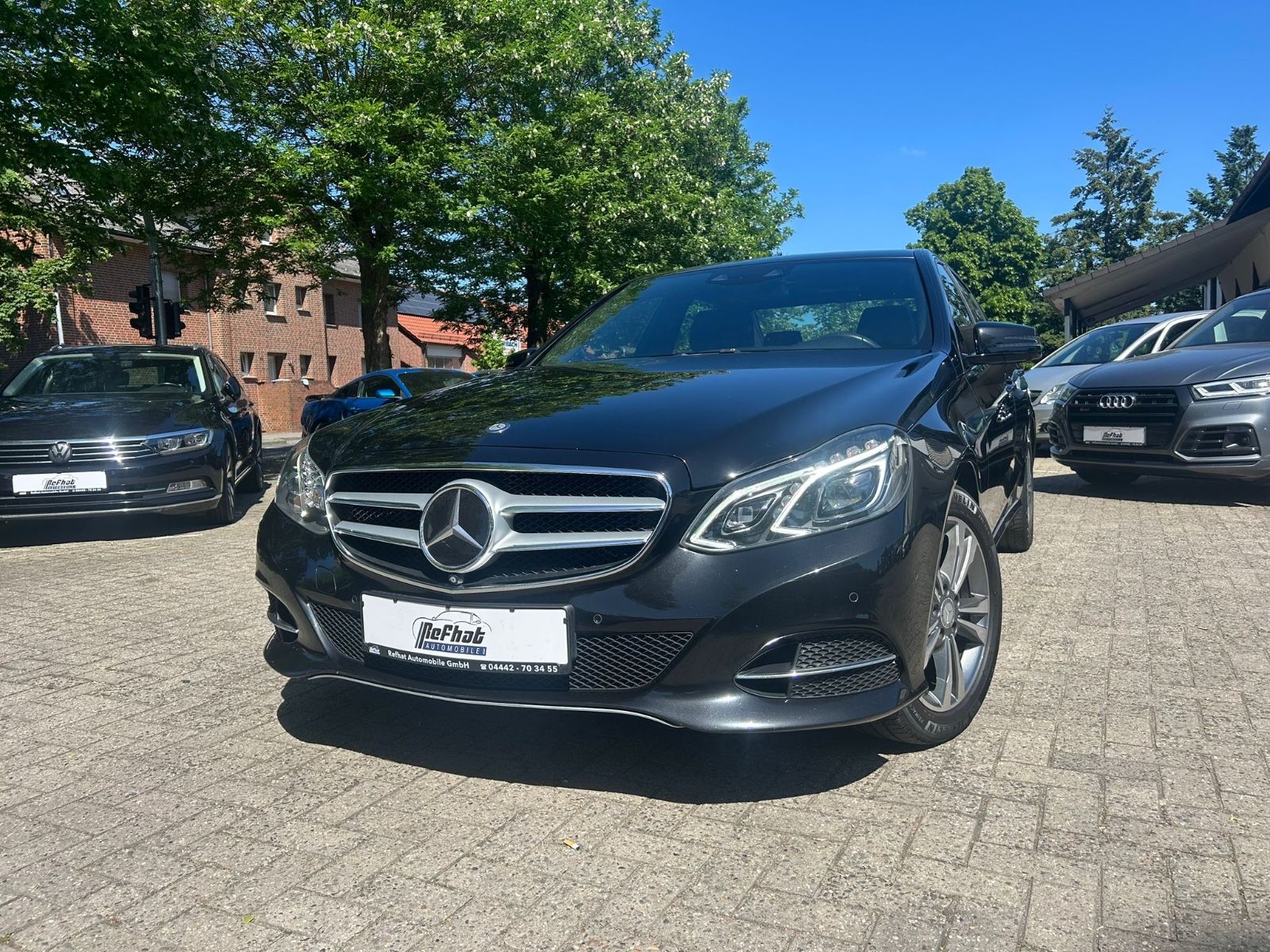 MERCEDES-BENZ E 200