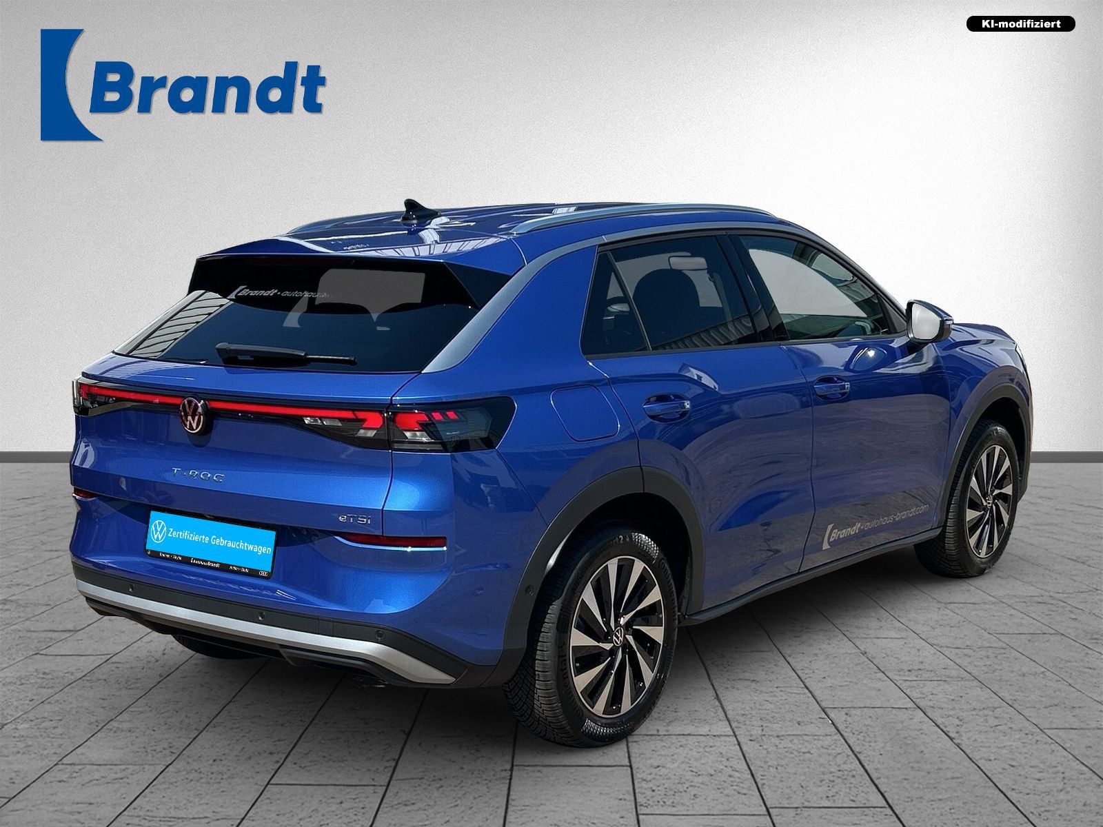 Volkswagen T-Roc 1.5 eTSI Style DSG MATRIX KAMERA ACC AHK foto 3