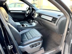 Fahrzeugabbildung Touareg V6 TDI BMT R-Line-Paket Interieur 4Motio