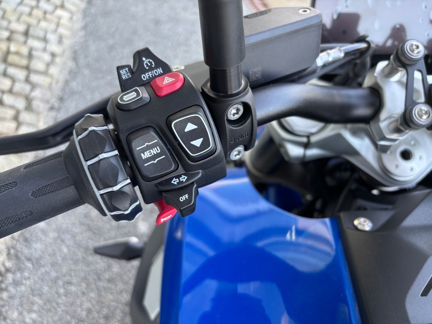 Fahrzeugabbildung BMW R 1300 R Exclusive 3 Pakete