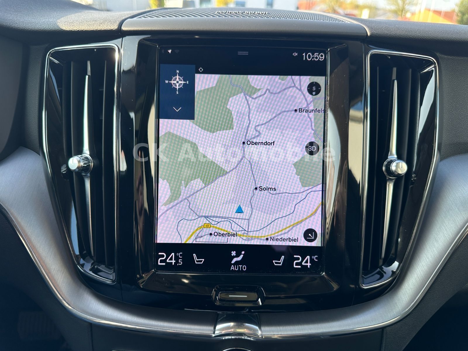 Fahrzeugabbildung Volvo XC60 B4 Momentum Pro AWD/Navi/Leder/Pano/LED/Kam