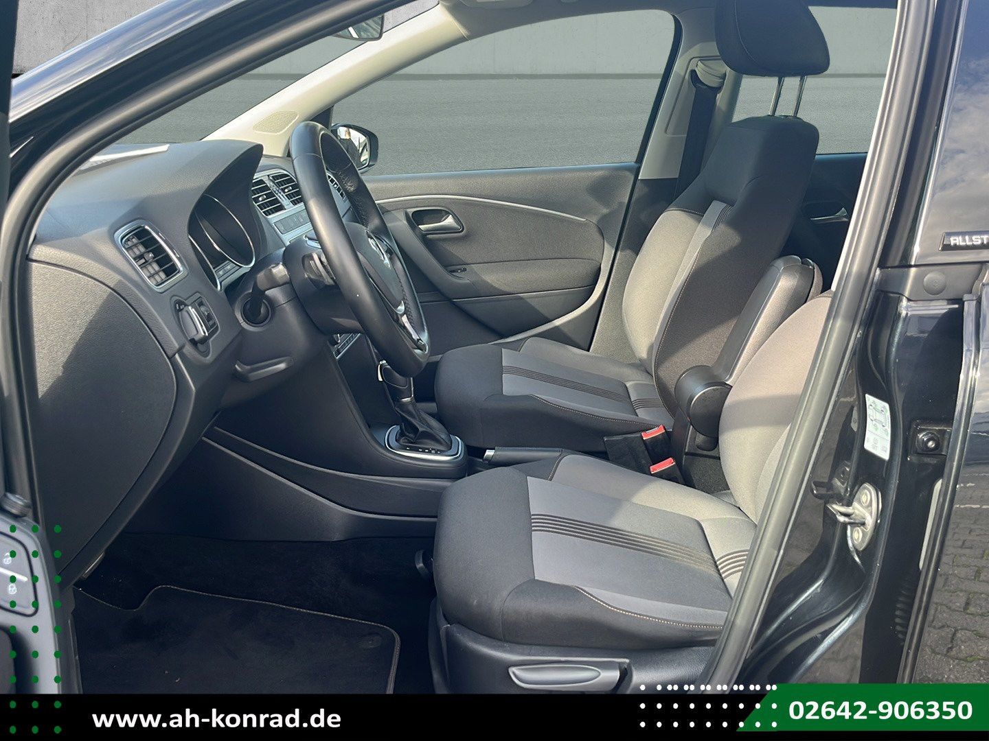 Fahrzeugabbildung Volkswagen Polo V Allstar 1.2 TSI DSG +PANO+PDC+BT+SH+GRA