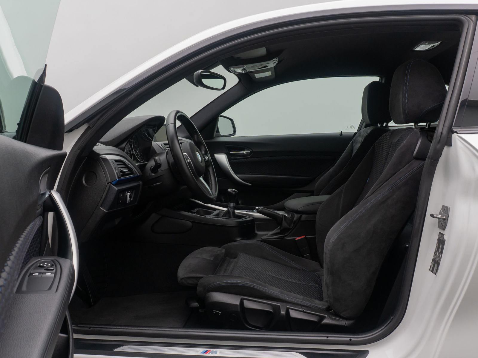 Fahrzeugabbildung BMW 220d Coupé M Sport Xenon PDC Navi GeschwindigReg