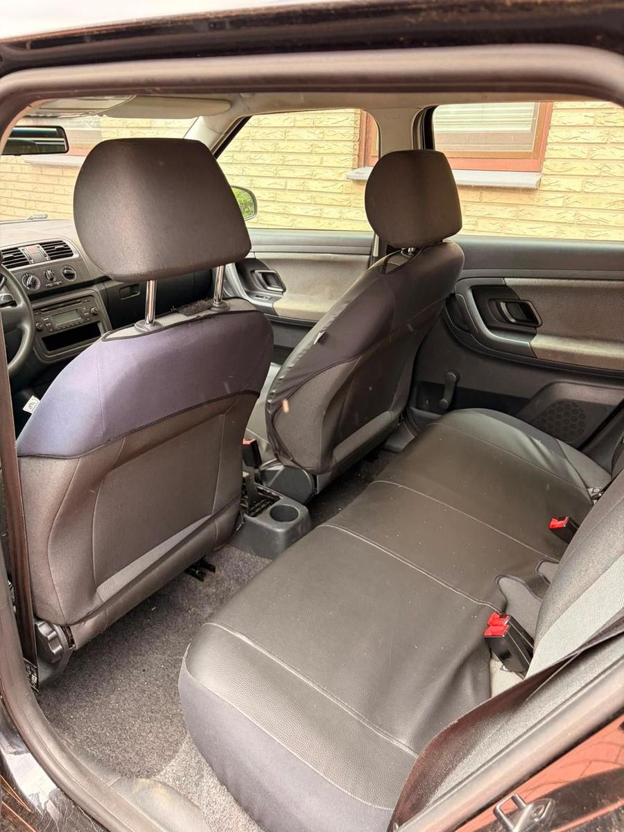 Volkswagen  2013 — interior