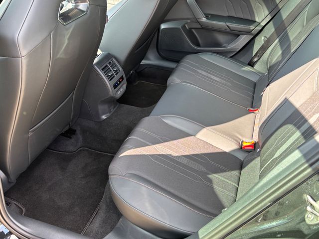 Formentor VZ 1.4l e-Hybrid *Pano/AHK/19"Copper*