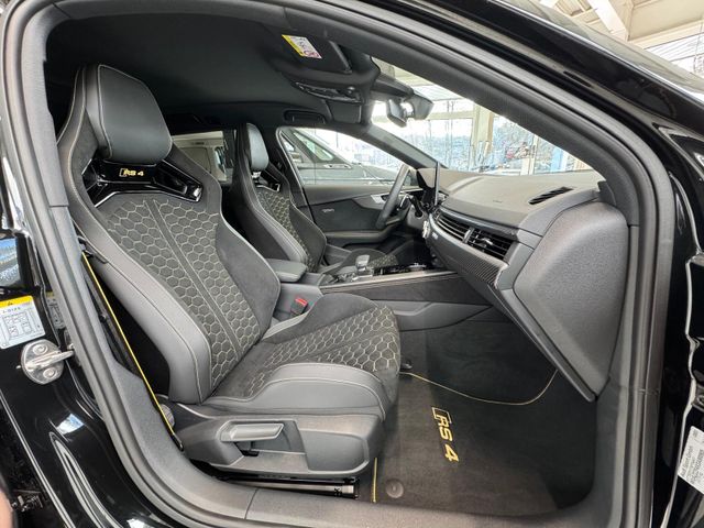 RS4 Avant 2.9TFSI 470PS quattro EDITION 25Years