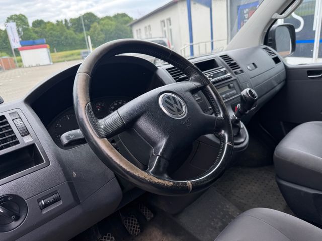 Fahrzeugabbildung Volkswagen T5 Caravelle 8 Sitze Klimaautomatik 1.9 TDI