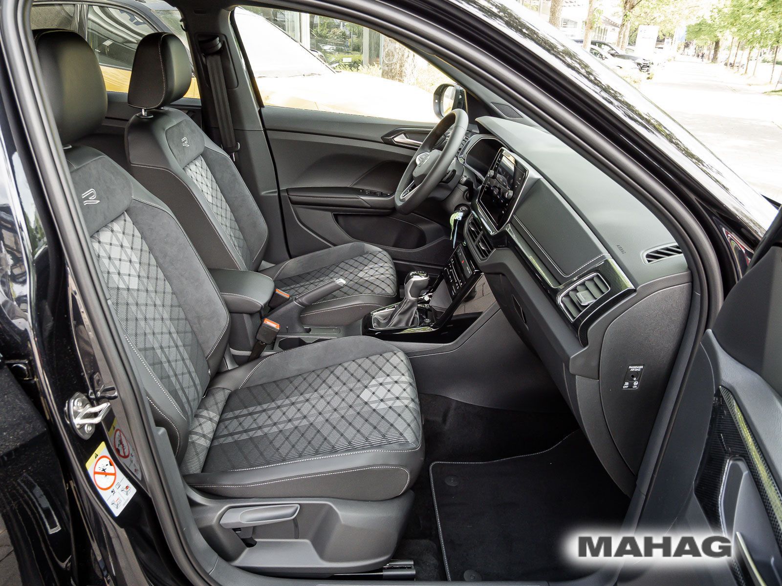 Volkswagen T-Cross - Bild 14