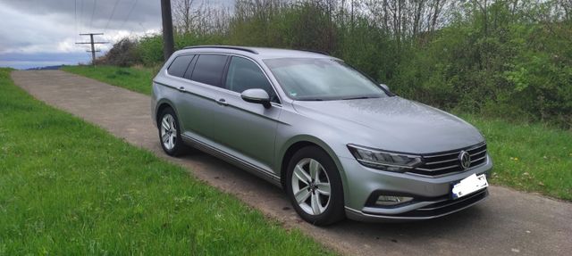 VW Passat Variant 2.0 TDI SCR 140kW DSG Busines...