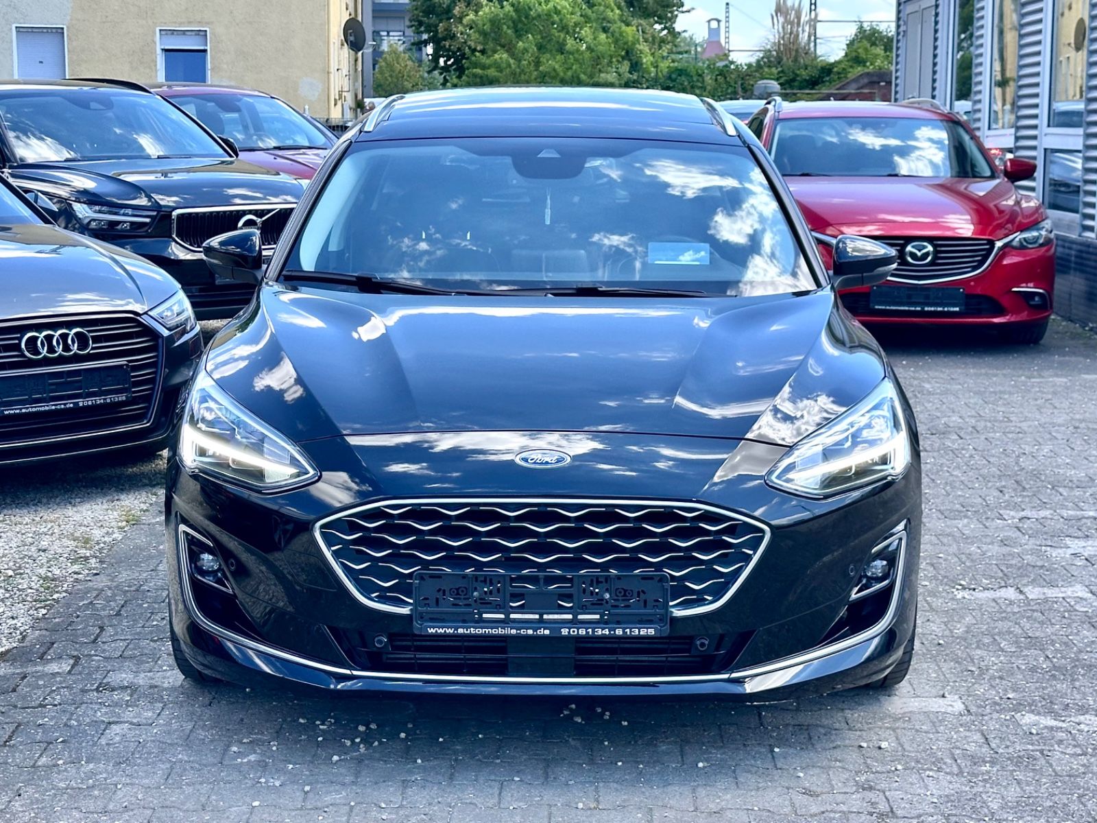 Fahrzeugabbildung Ford FOCUS TURNIER VIGNALE*PANO+LED+1.HAND*