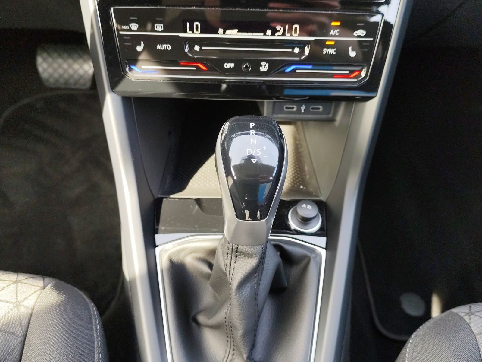 Volkswagen T-Cross - Bild 9