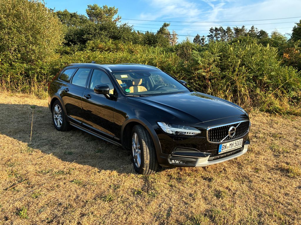 Image of Volvo V90 Cross Country