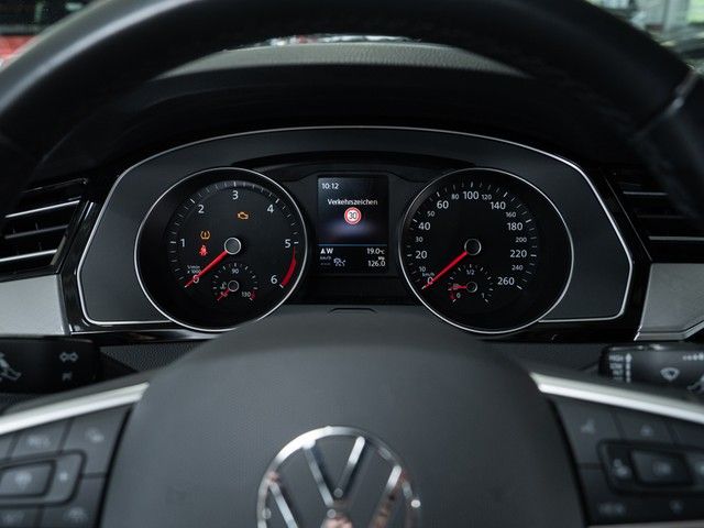 Passat Variant Business TDI el. Heckkl. LED ACC