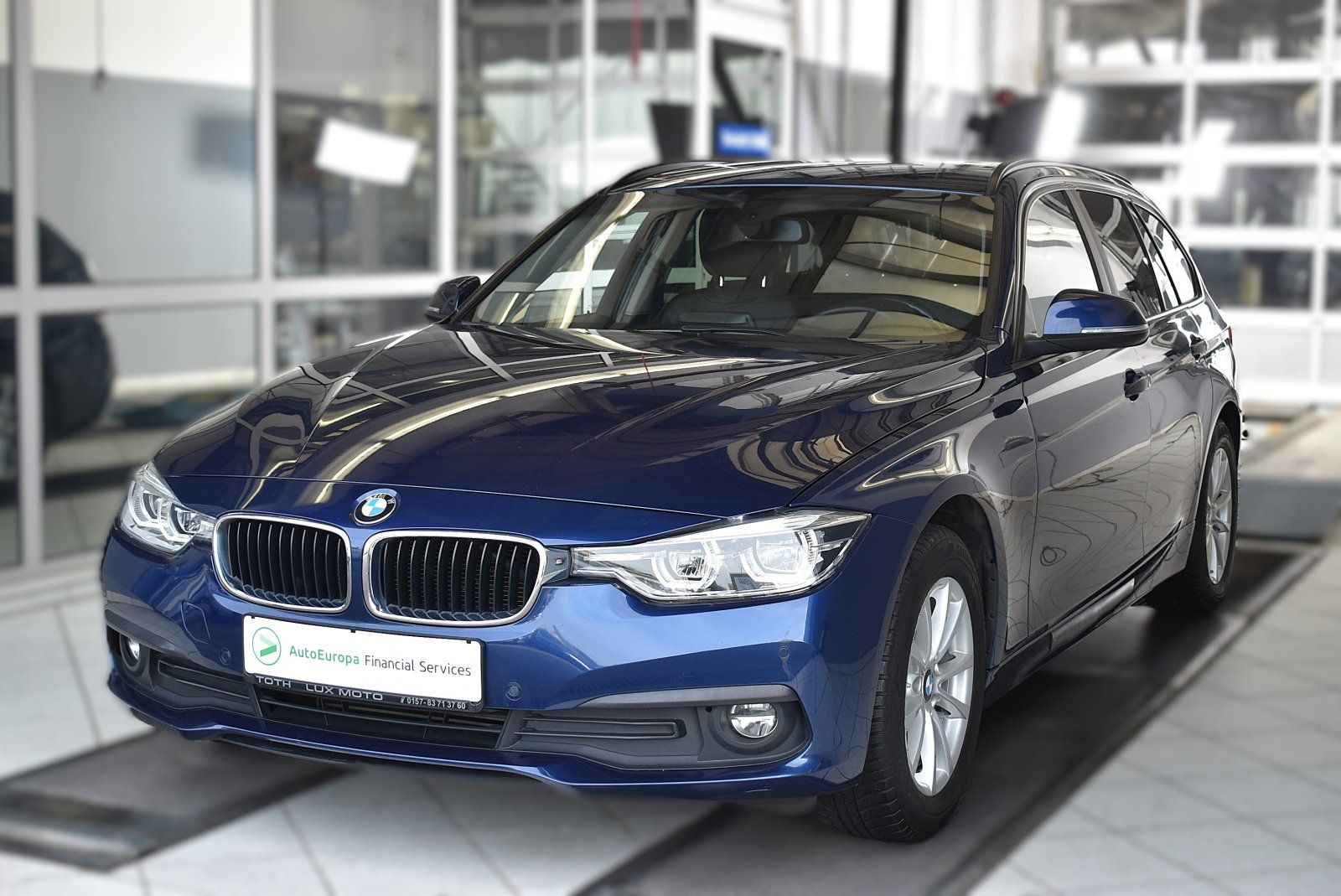 BMW 318d Advantage Steptronic *LED*Navi*Leder*AHK