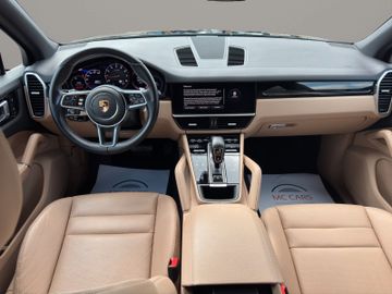 Porsche Cayenne - 12