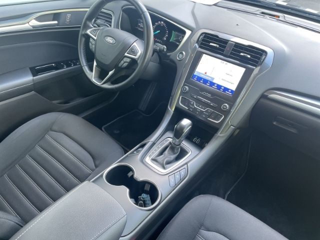 Fahrzeugabbildung Ford Mondeo 2.0 Hybrid, Trend Autom. AHK, Navi, Rückf