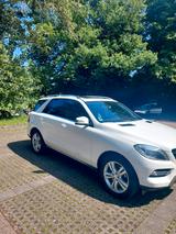Mercedes-Benz ML 350 BlueTEC 4MATIC -Comand Airmatic Distronic - Mercedes-Benz: Airmatic Ml