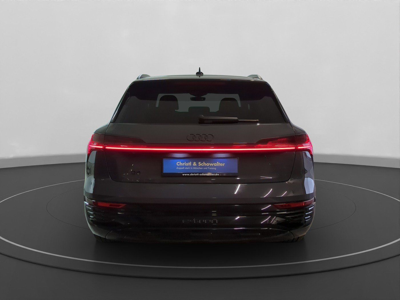 Audi Q8 50 e-tron quat advanced MATRIX LUFTFED NAVI foto 4