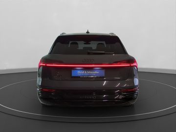 Audi Q8 e-tron - 4