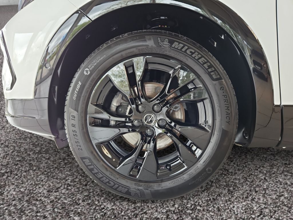 Fahrzeugabbildung Opel Grandland 1.2 Automatik GS Sitzheiz. LED-Matrix