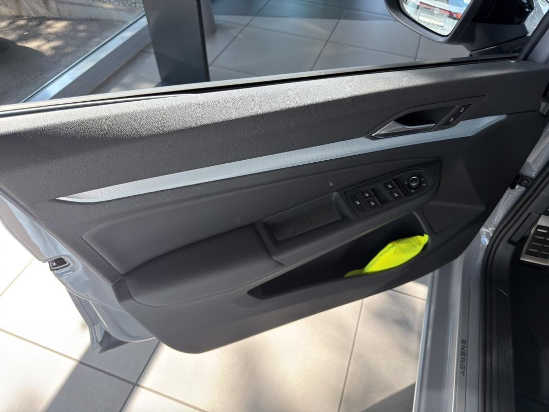Fahrzeugabbildung Volkswagen Golf ENERGY Energy1.5 TSI DSG.GJR.AHK.App-Connec