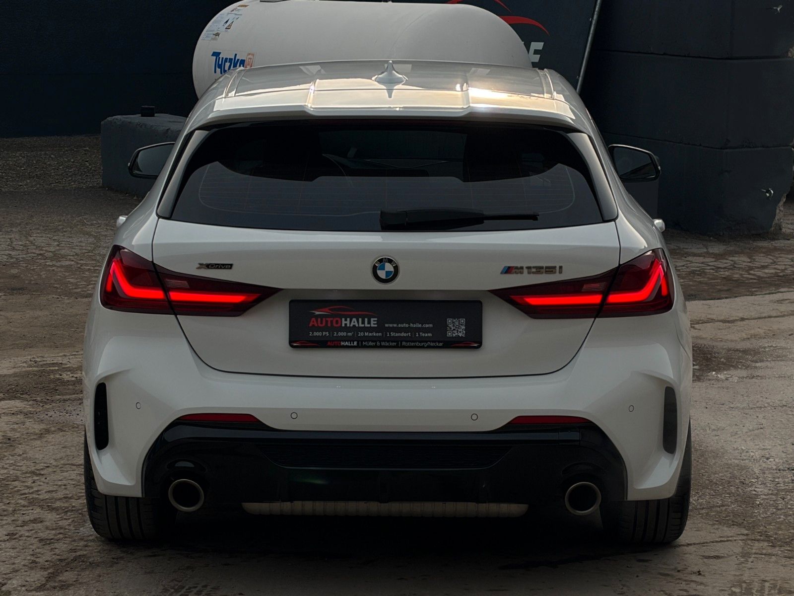 Fahrzeugabbildung BMW M135i xDrive HiFi SHZ LED DAB PDC Wireless Temp