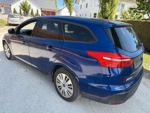 Ford Focus 2015 — photo 10