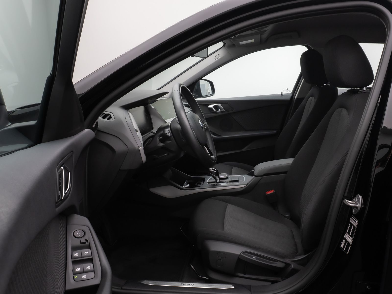 Fahrzeugabbildung BMW 118d DAB CockPitPro PDC LED Geschwindigkeitsreg.