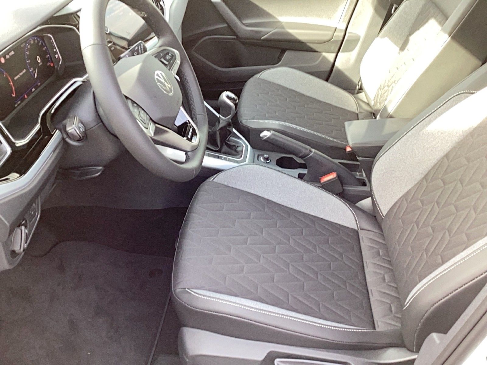 Fahrzeugabbildung Volkswagen Taigo Energy RearView Ready2Discover