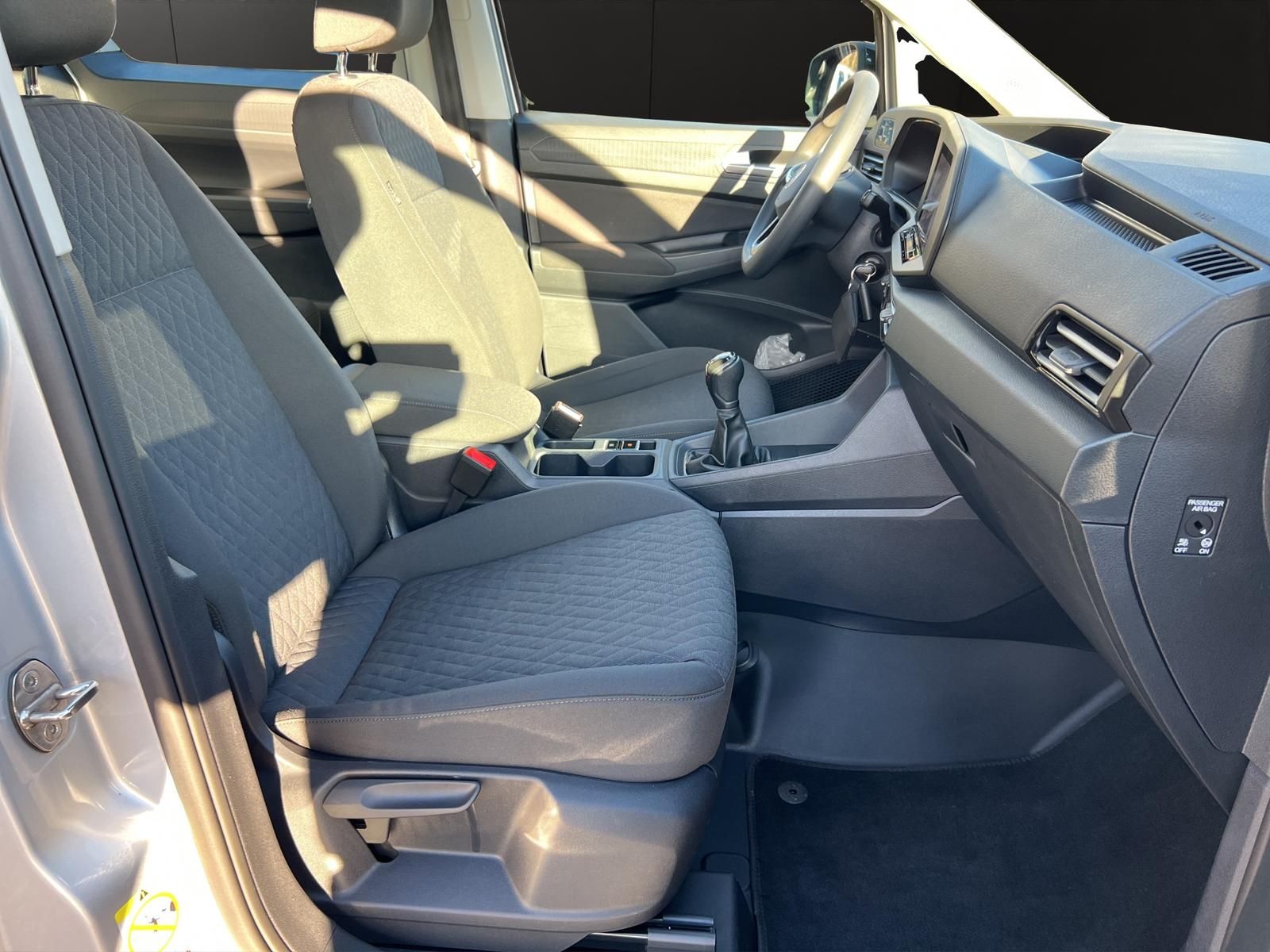 Caddy Life 1.5 TSI NAVI  Winter-Paket PDC v+h