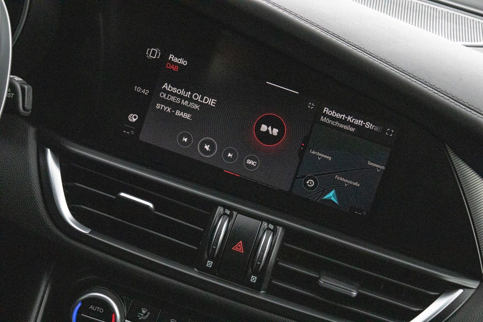 Fahrzeugabbildung Alfa Romeo Giulia MY23 Veloce 2.0T vom AR Vertragshändler