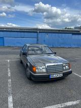 Mercedes-Benz 250 D - gebrauchte Mercedes-Benz 250 aus dem Jahr 1992