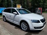 Skoda Octavia III Combi 2.0 TDI Elegance - Skoda Octavia: Ii Combi