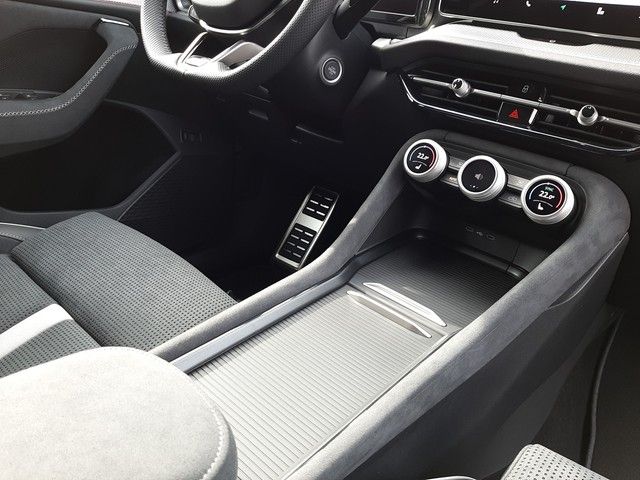 Fahrzeugabbildung Skoda Kodiaq Sportline 2.0TDI 4x4 AHK Matrix StdHz