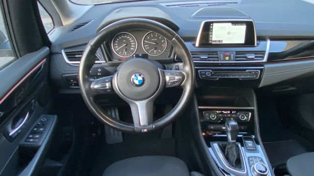Fahrzeugabbildung BMW 218 2 Active Tourer 218 i Sport Line , NAVI, PDC