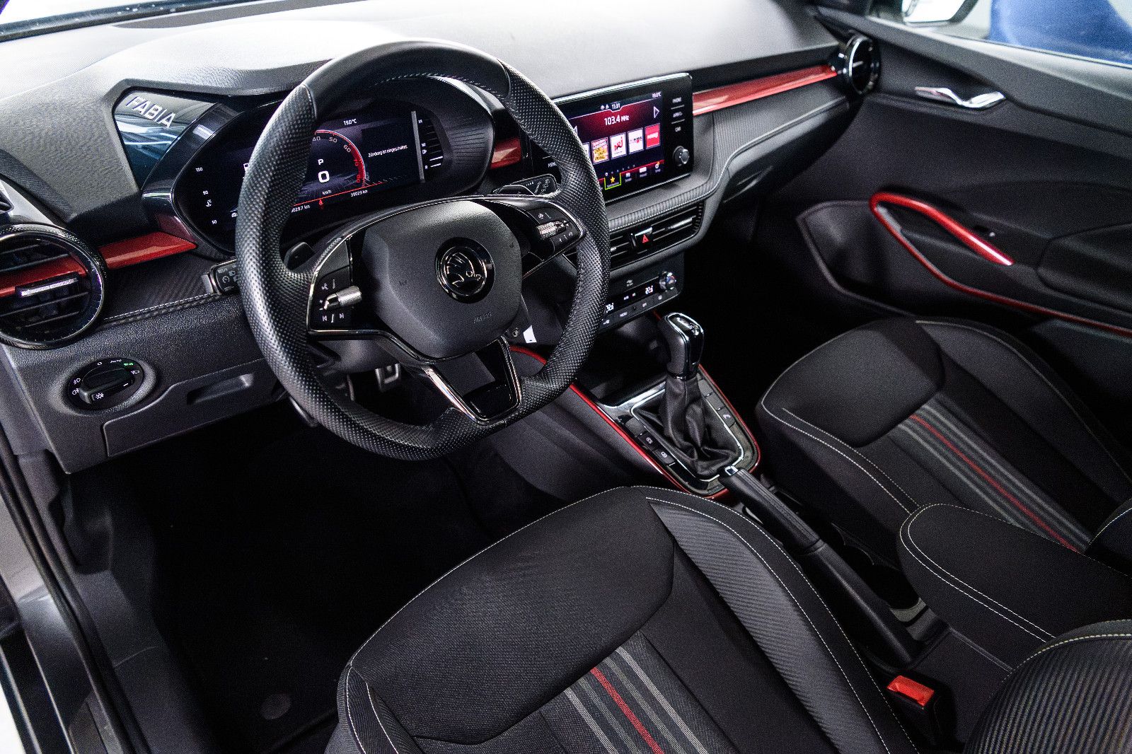 Fahrzeugabbildung SKODA Fabia Monte Carlo 1.0 TSI DSG LED+KAM+GRA+APP