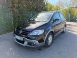 Volkswagen VW Golf 5 Plus Cross  Service Neu| Scheck... - VW Golf Plus Gebrauchtwagen in Nürnberg
