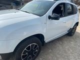 Dacia Duster Blackshadow 4x4 - Dacia Duster: Blackshadow