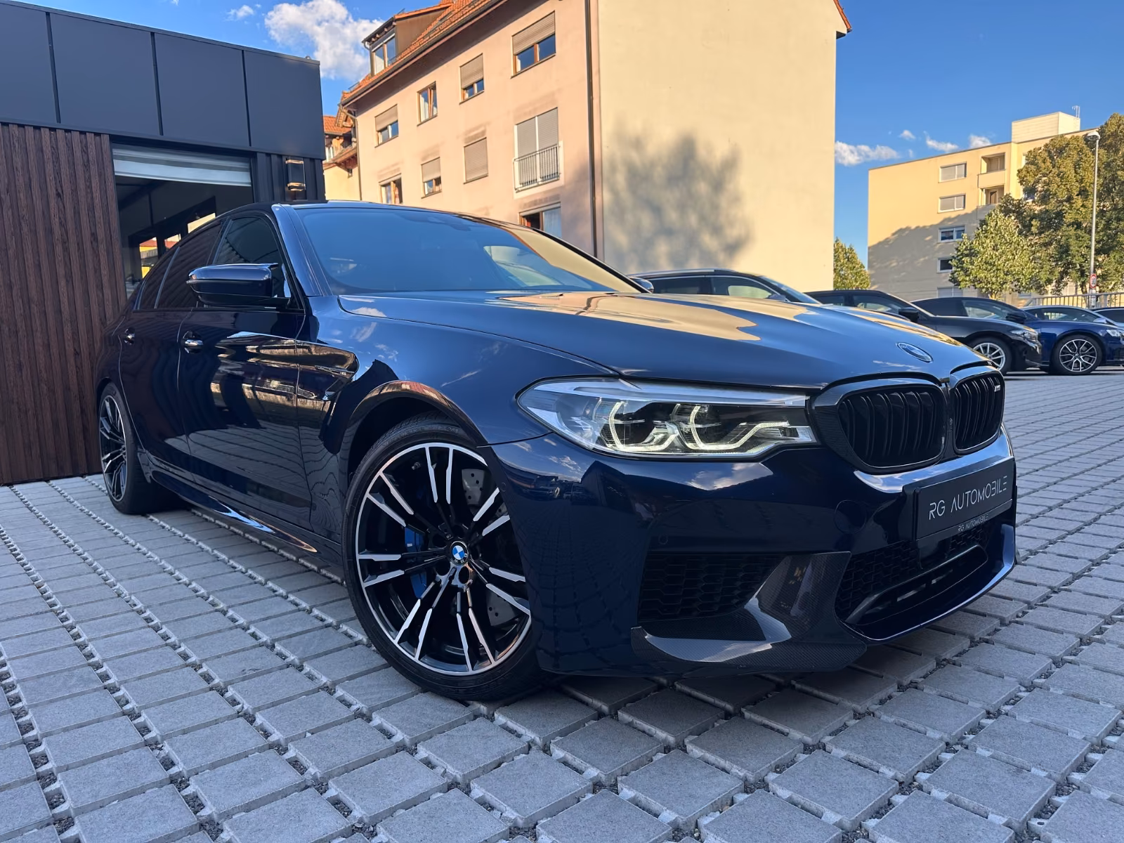 BMW M5 xDrive *CARBON*HUD*ACC*LKA*H&K*SOFT*MASSAGE*