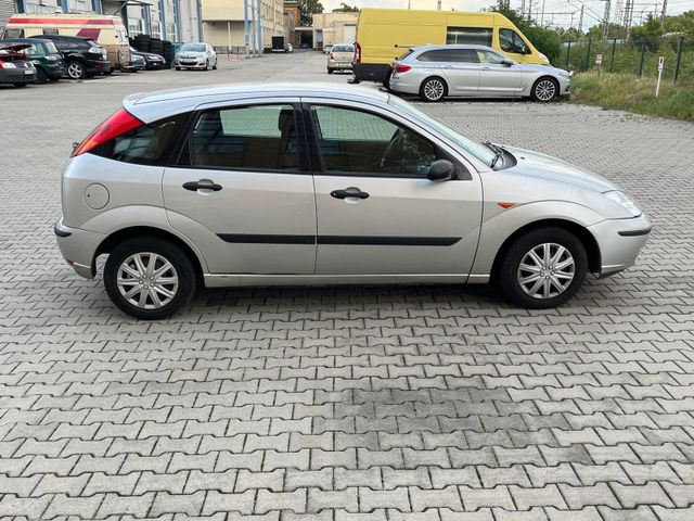 Ford Focus 1.6 Benzin Klima 2003