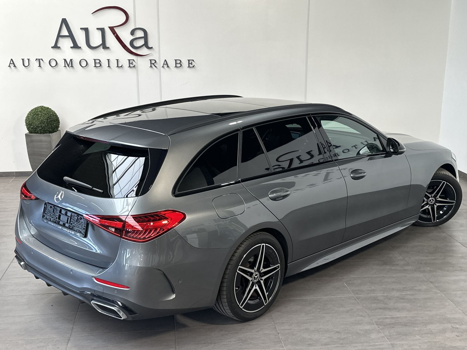 Fahrzeugabbildung Mercedes-Benz C 200d T AMG-Line NAV+LED+PANO+HUD+CARPLAY+VCOCK