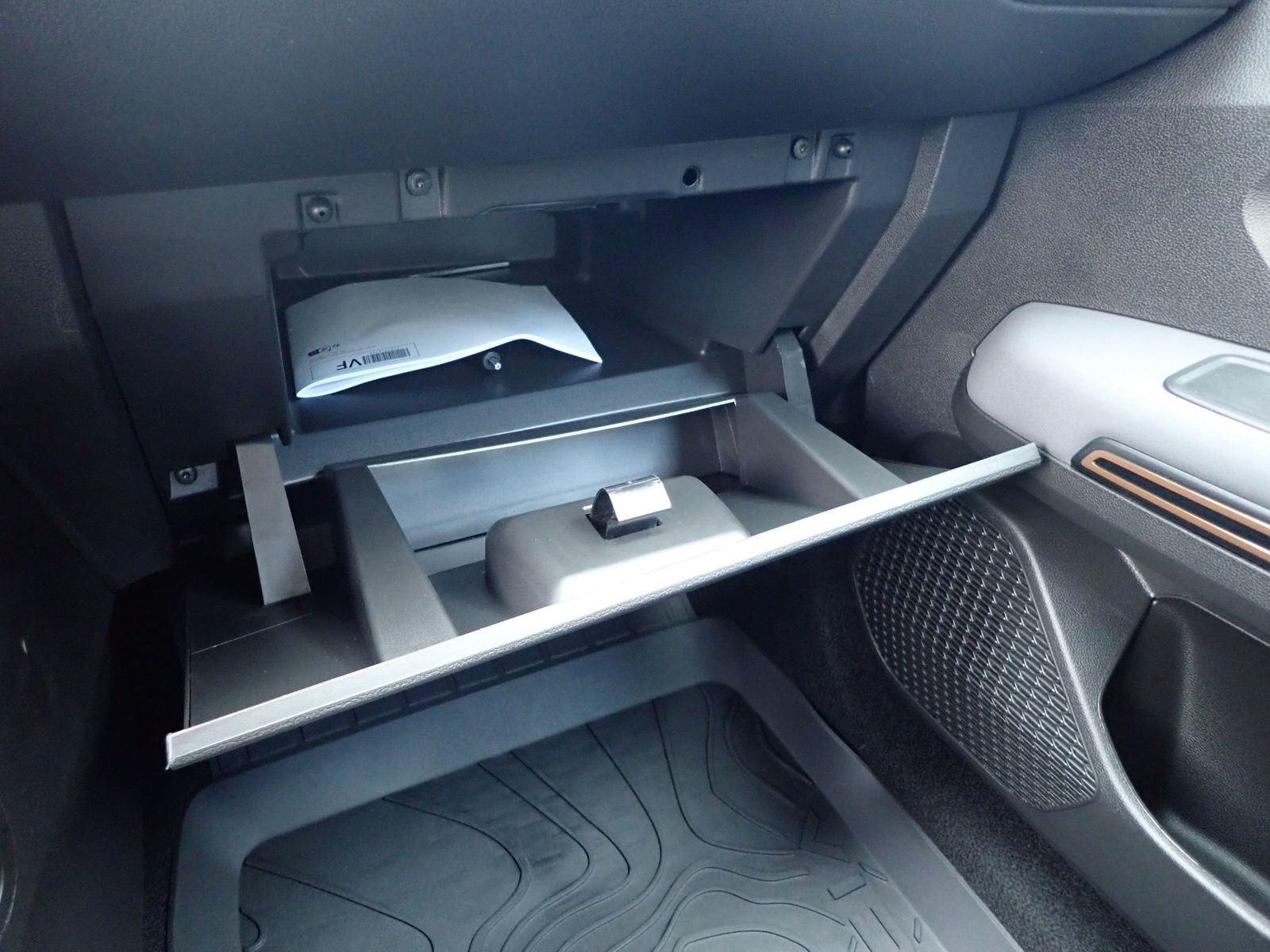 Fahrzeugabbildung Dacia Sandero Stepway Extreme TCe 90 CVT