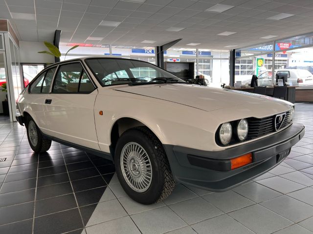 Alfa Romeo GTV