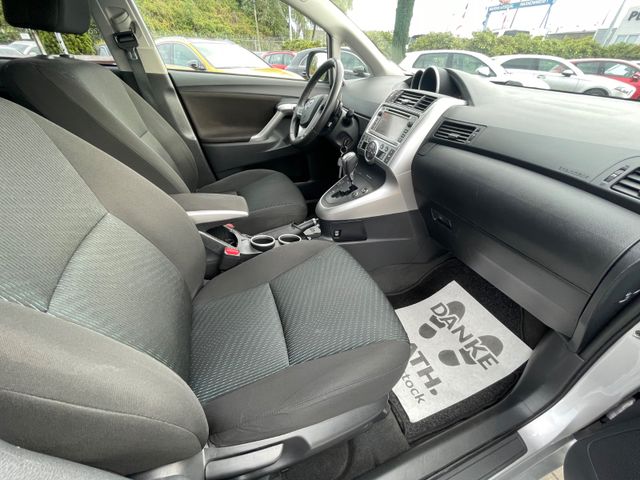 Toyota Verso  Travel