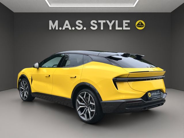 Fahrzeugabbildung Lotus Eletre R KEF  Glasdach Carbon