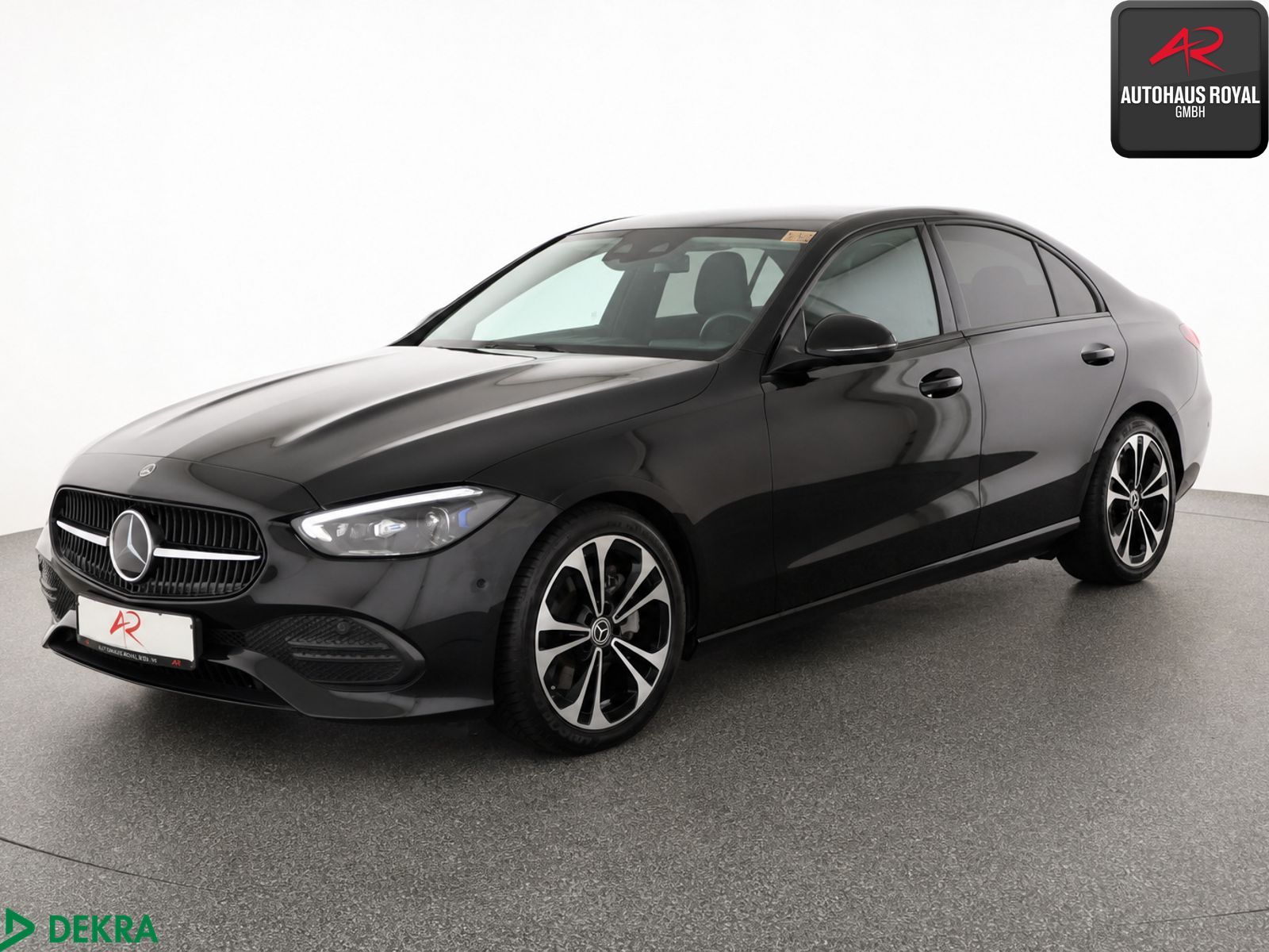 MERCEDES-BENZ C 300 d 4M AVANTGARDE DIGITAL-LIGHT,MASSAGE,SH